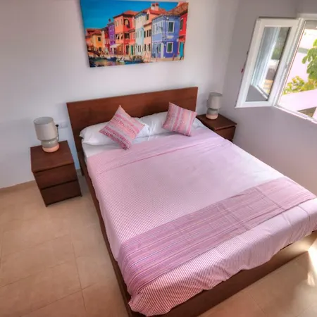 Casa Cocodrilo * Playa del Ingles (Gran Canaria)